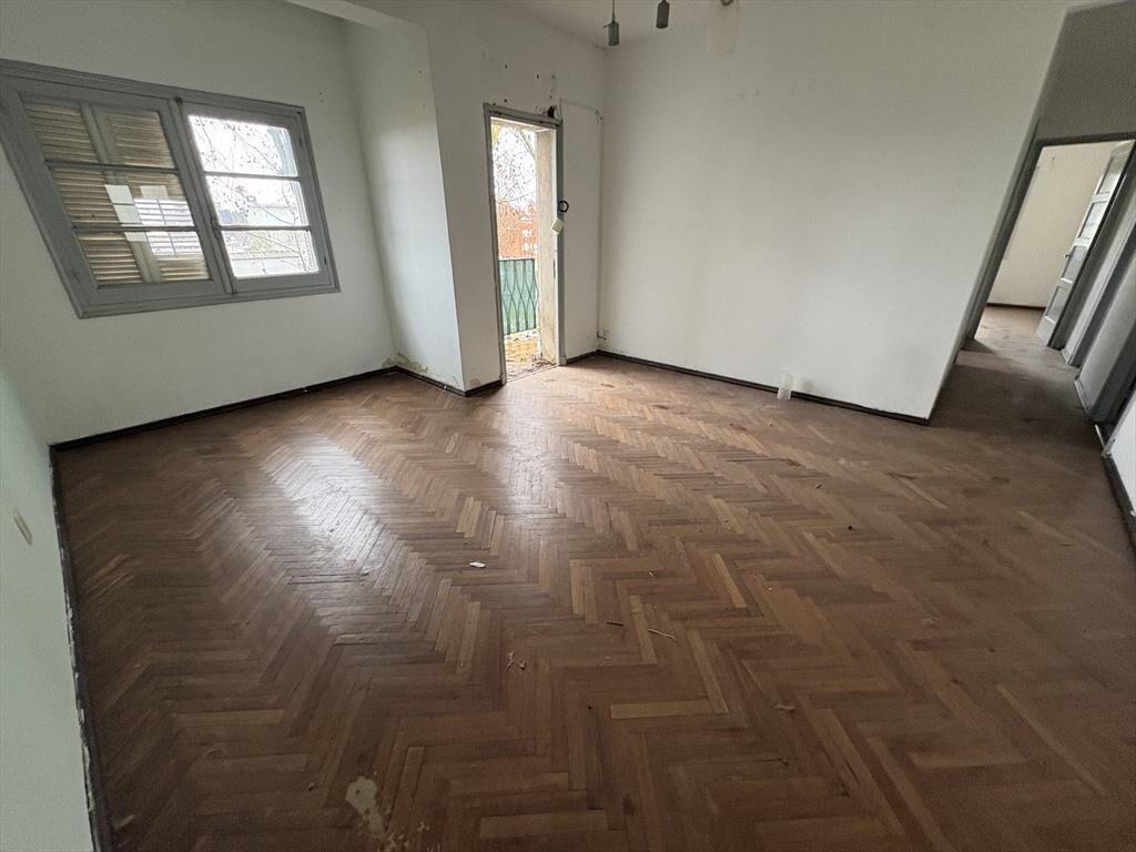 Alquiler - Apartamento con tres dormitorios y terraza amplia