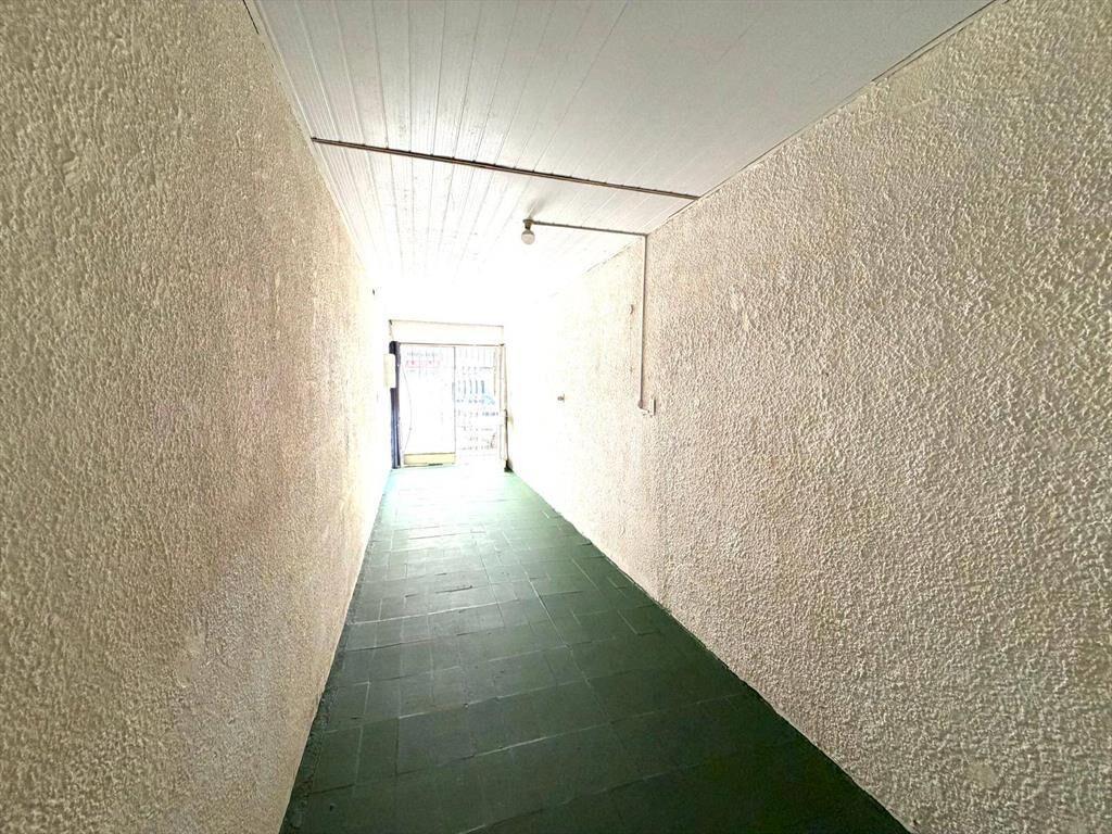 Alquiler de Local comercial en Héctor Gutiérrez Ruiz con 25