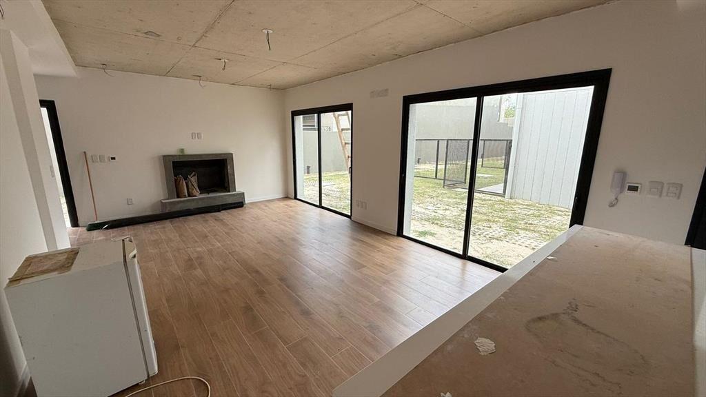 Casa en barra de carrasco, 3 dorm, gge, barbacoa, estrena!!