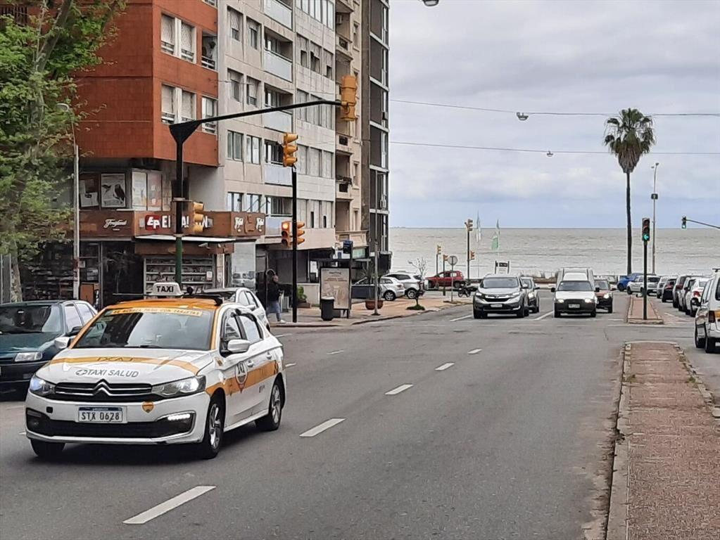 IDEAL INVERSOR!! LOCAL COMERCIAL EN EXCELENTE ZONA!