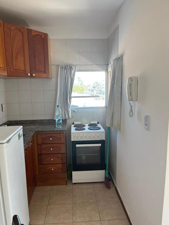 APARTAMENTO EN ALQUILER ANUAL EN PENÍNSULA - 1 DORMITORIO C