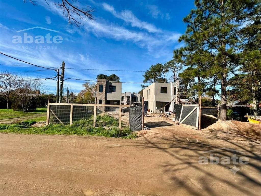 Venta casa de 3 dormitorios a estrenar próximo a Av. de los