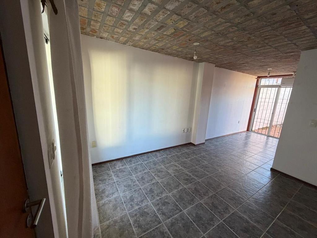 VENTA CASA DUPLEX 2 DORMITORIOS LEZICA