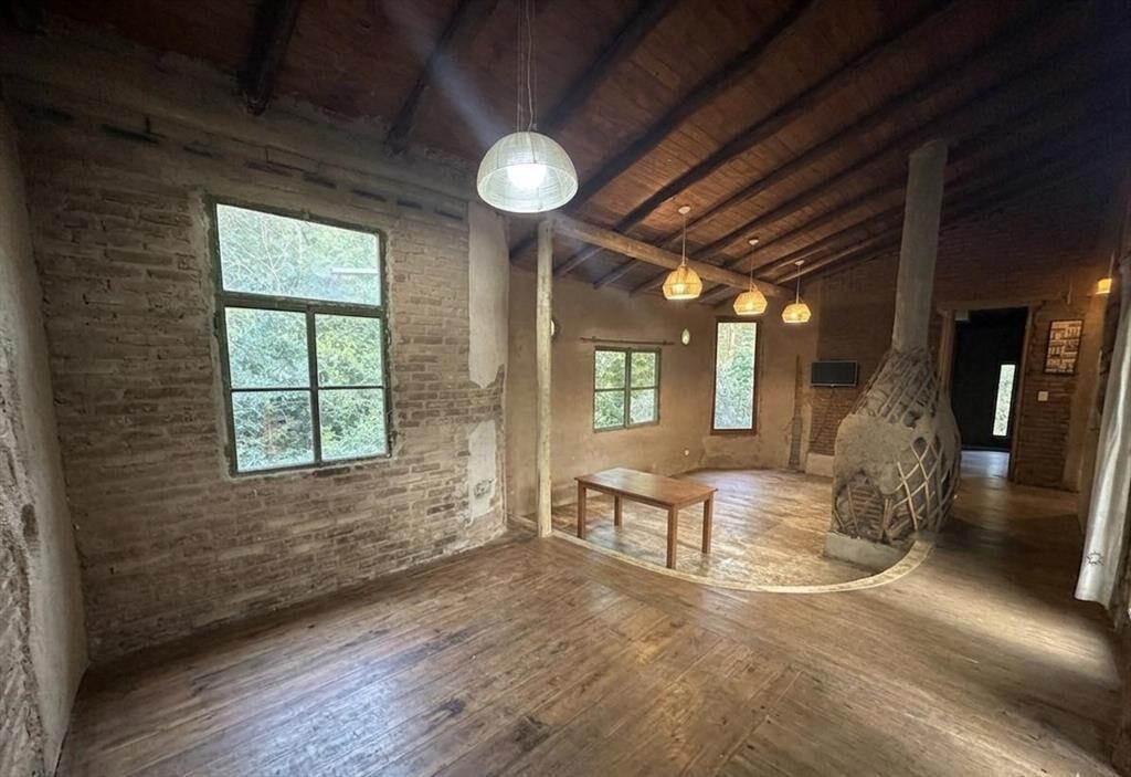 Venta de terreno de 1000 m2 con mejoras en Sauce de Portezu