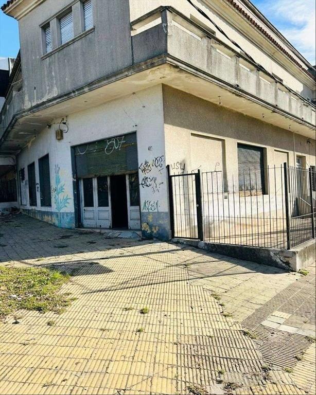Venta Local Comercial esquina 125 m2 Burgues y Propios Braz