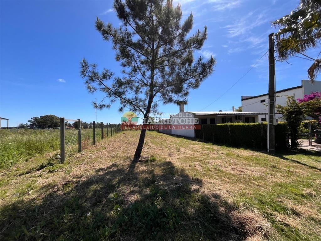 Terreno en Las Piedras, 380 m2, nivelado, a 2 de