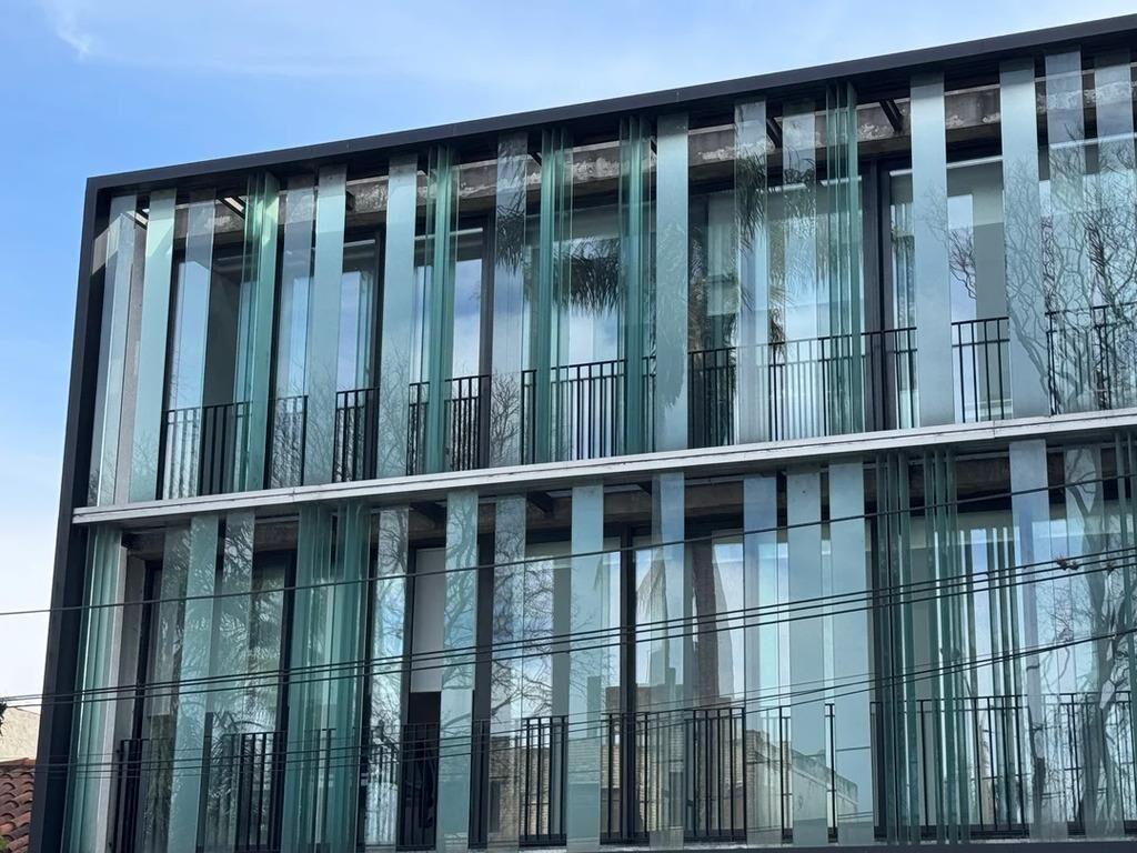 Venta de oficina, terraza con parrillero y garaje, Pocitos N