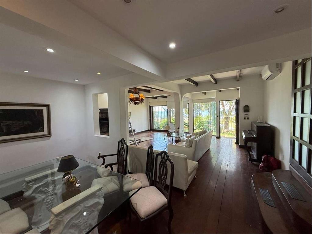 VENTA Casa de 365m2 en Puerto del Buceo