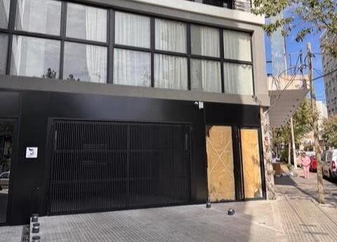 Alquiler de Garage en Acevedo Díaz y Colonia, Tres cruces