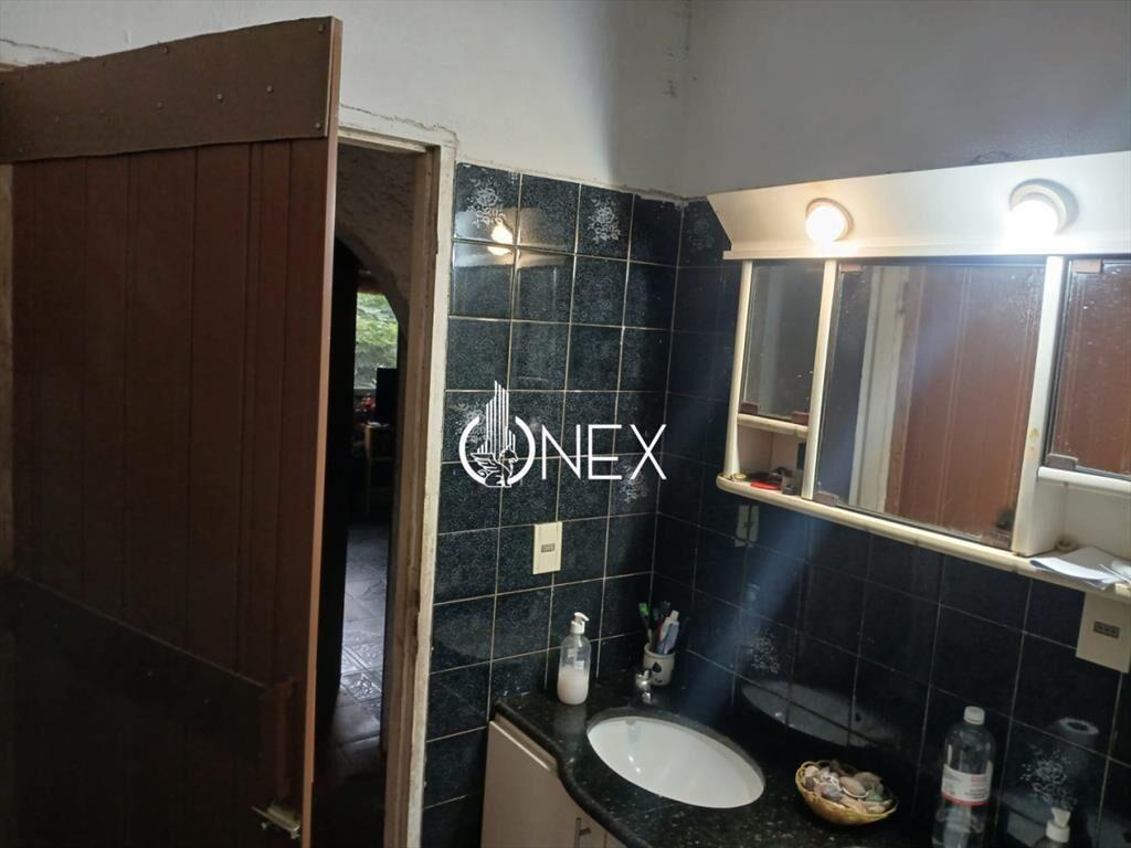 Se vende casa en Las Toscas sur.