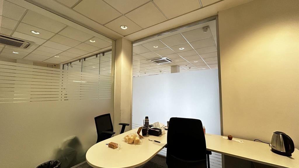 Venta de Local comercial con 89 Mts2 sobre Avenida General F
