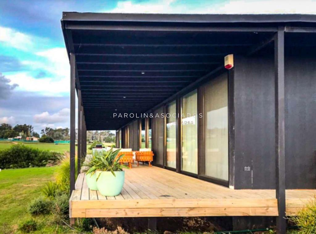 Casa en venta de 3 dormitorios en Manantiales,