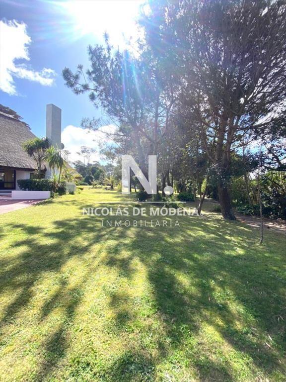 Gran chalet en venta a metros de Palaya Brava