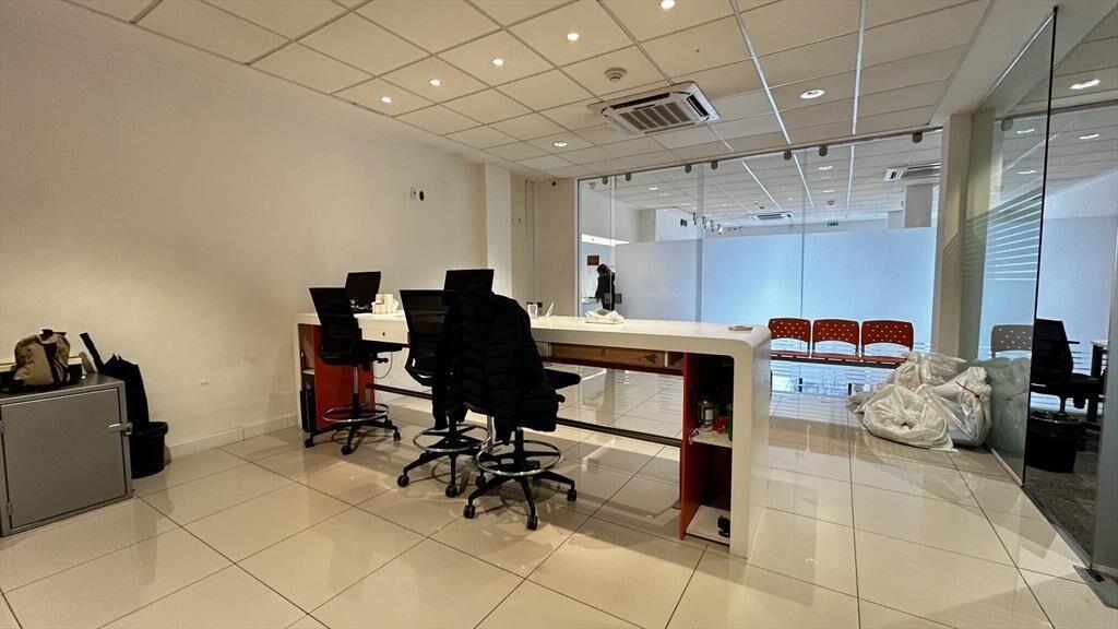 Venta de Local comercial con 89 Mts2 sobre Avenida General F