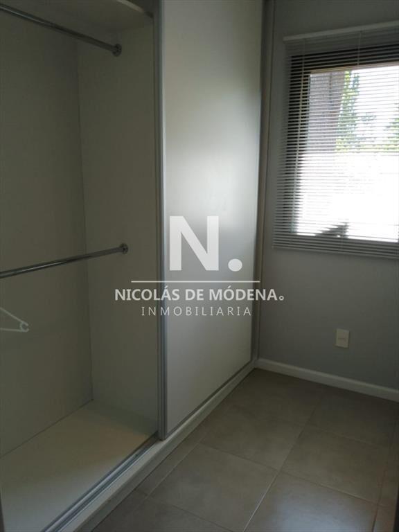 Casa en alquiler anual barrio privado en Parque Pinares