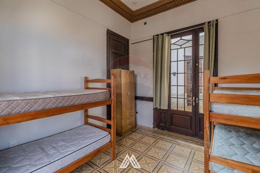 Venta casona 4 habitaciones con balcón Capurro