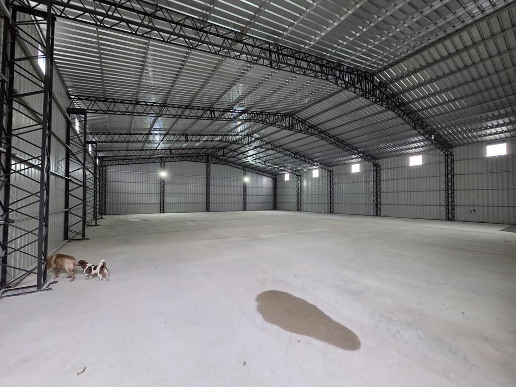 Ruta 102 y 101 , 750m2 a estrenar, excelente punto!!