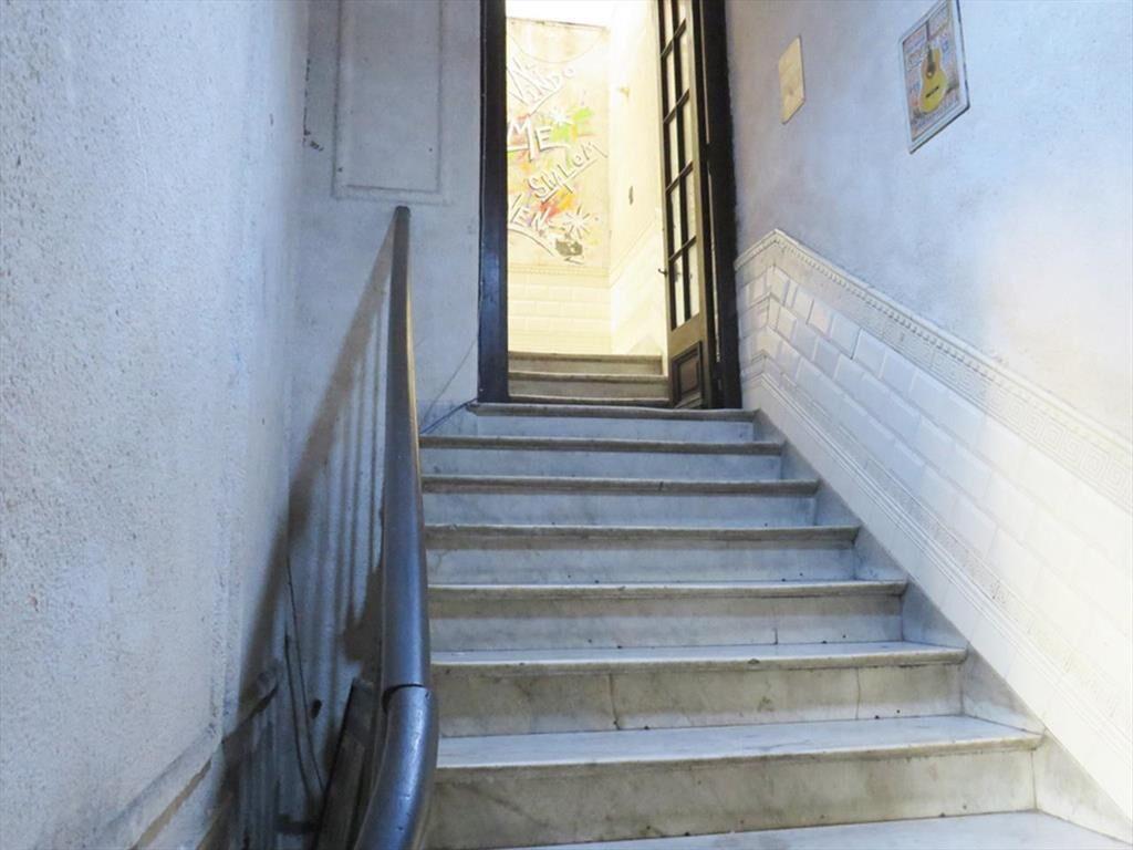 Venta casa hostal quince (15) dormitorios- Ciudad Vieja