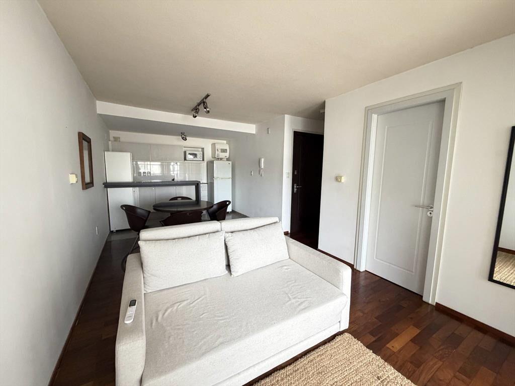 Alquiler Apartamento Un Dormitorio con Balcón en Villa Biarr