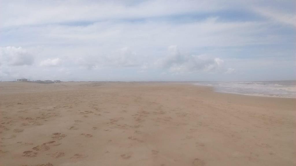 LOTE EN VENTA JUNTO AL MAR EN PUNTA RUBIA