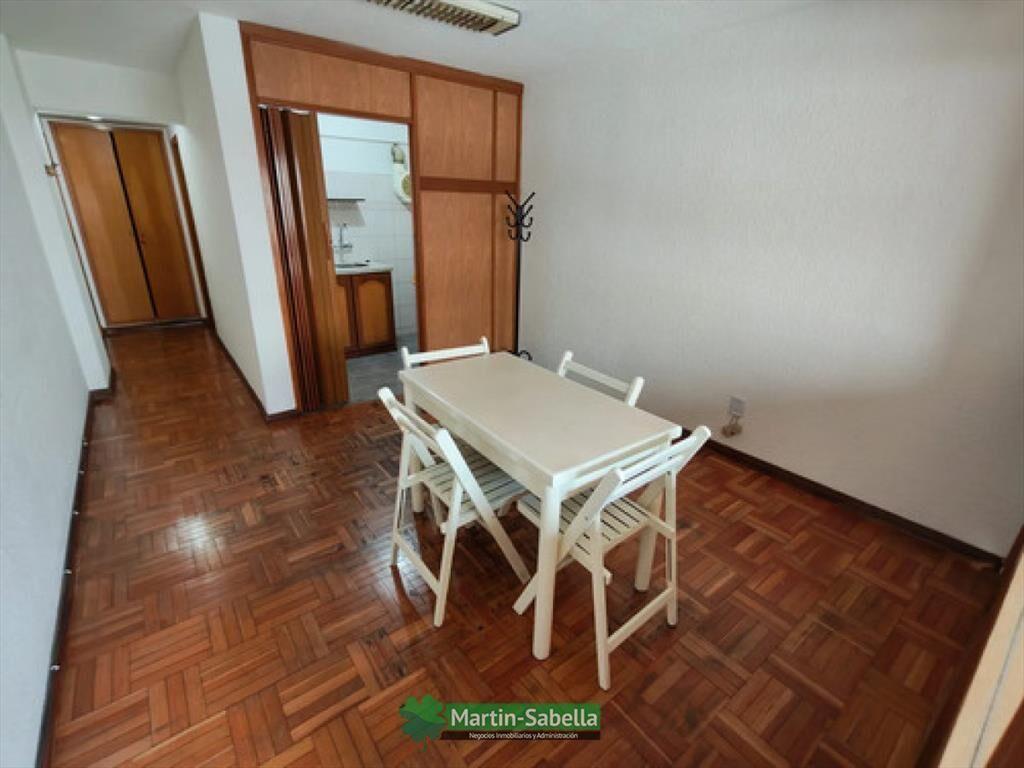 Apartamento en Alquiler - Tres Cruces