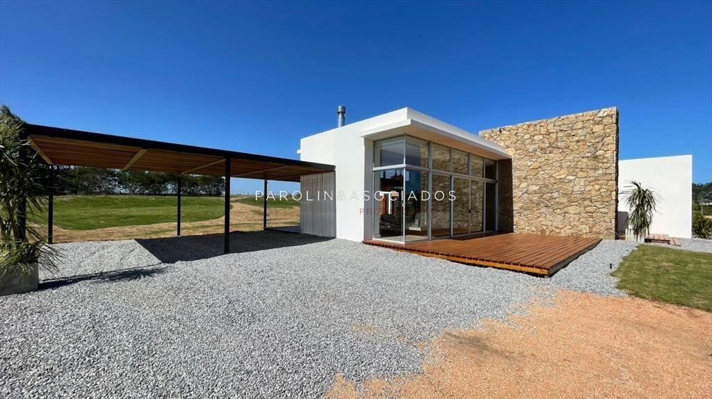 Casa en venta de 4 dormitorios en Pueblo MÃo,