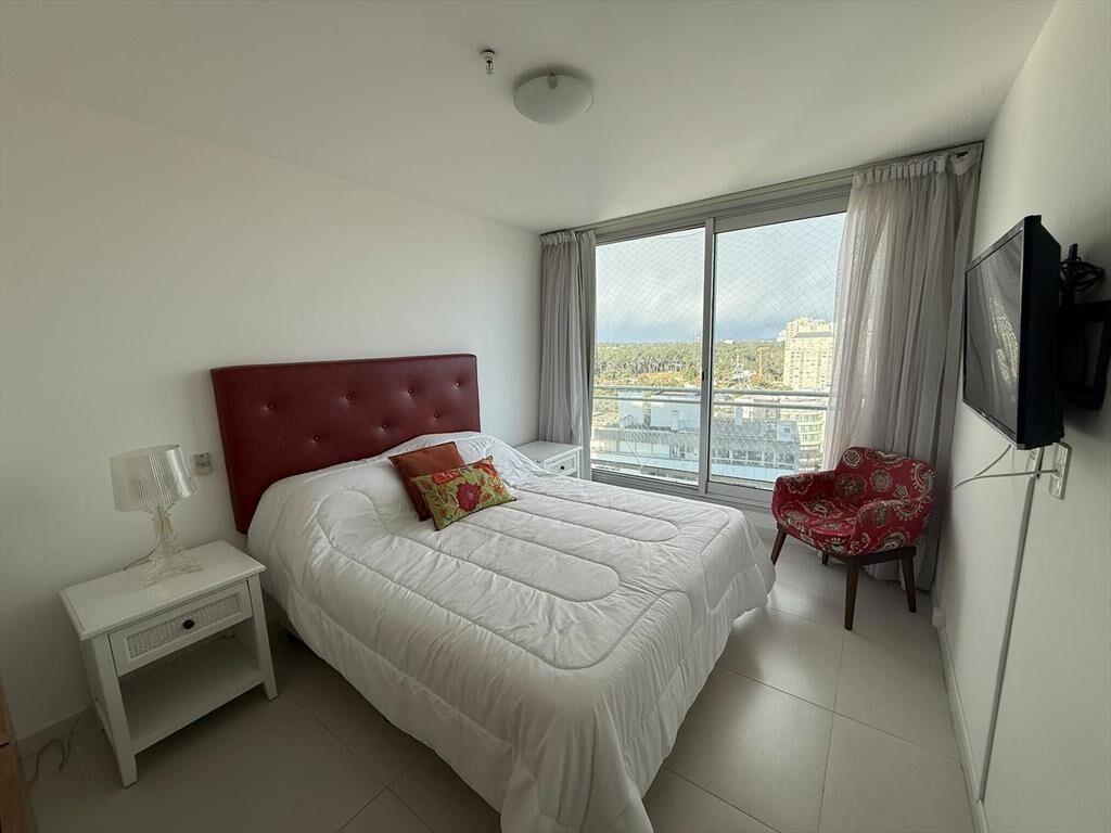 Alquiler invernal apartamento equipado 3 dormitorios sobre