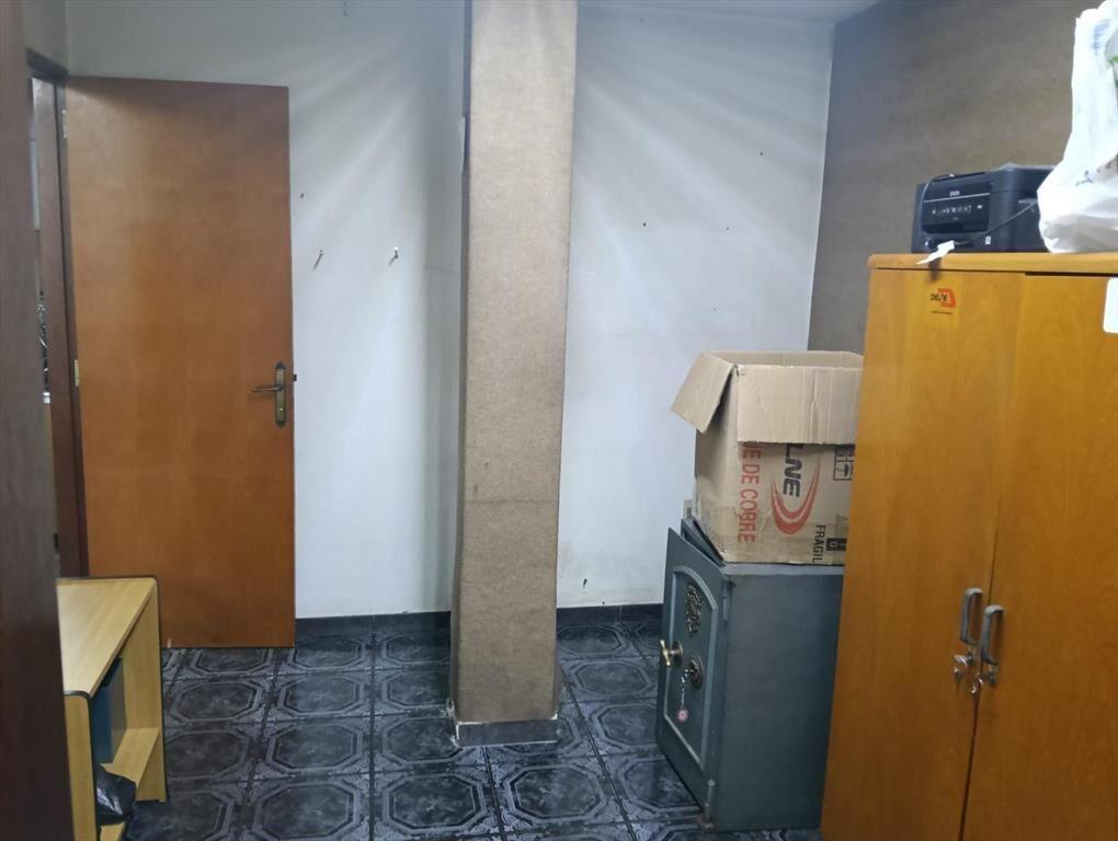 Venta de dos locales uno de ellos con renta Goes