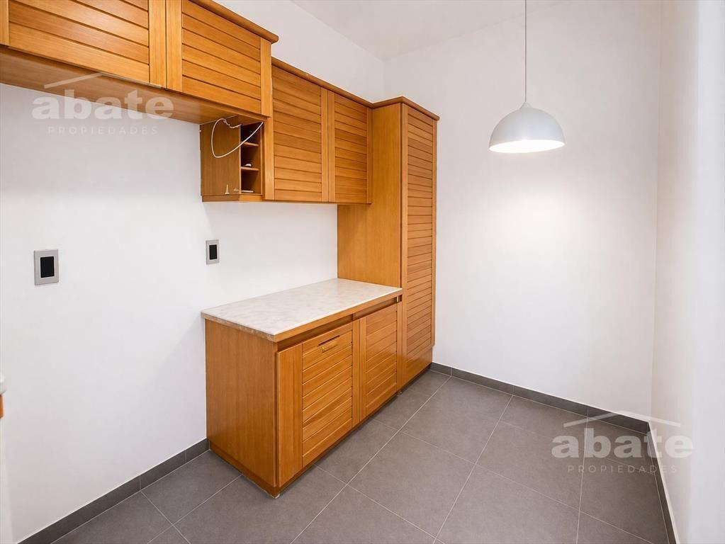 Venta de Casa 3 Dorm y Garage - Pocitos Nuevo