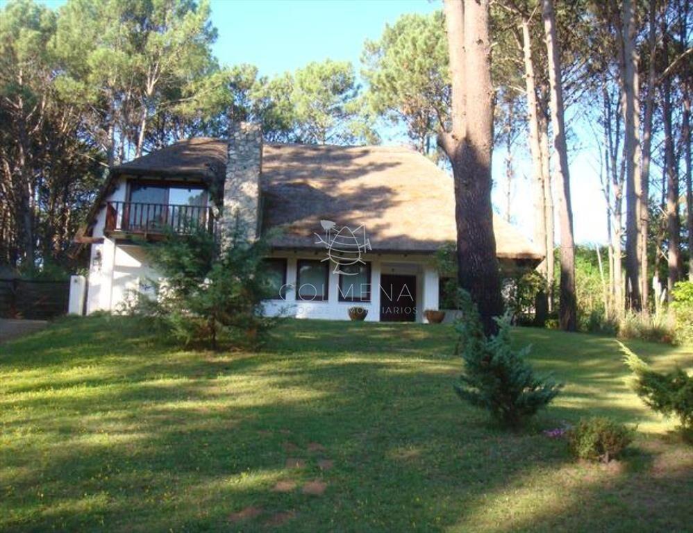 Casa en el club del lago, Punta Ballena.