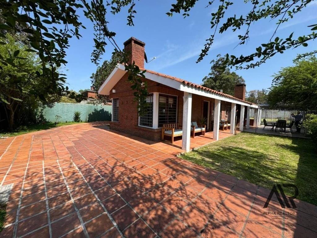 Venta Casa Tres Dormitorios Mas Apartamento En Gran Ter...