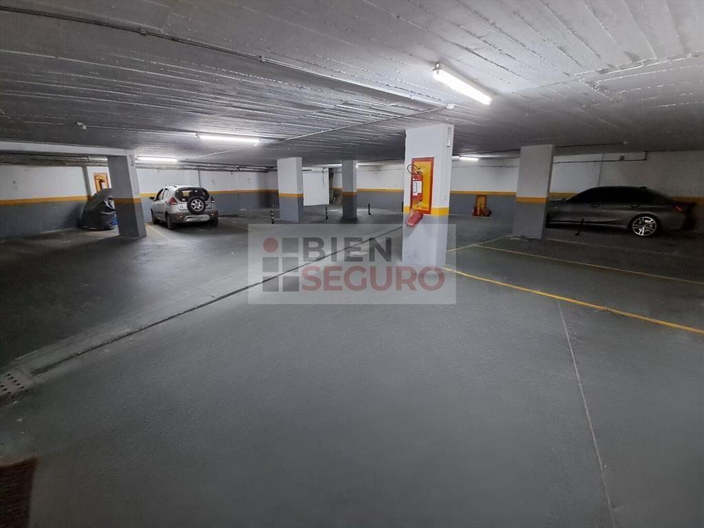 Oportunidad. Cómodos garajes fijos en alquiler en Puerto de