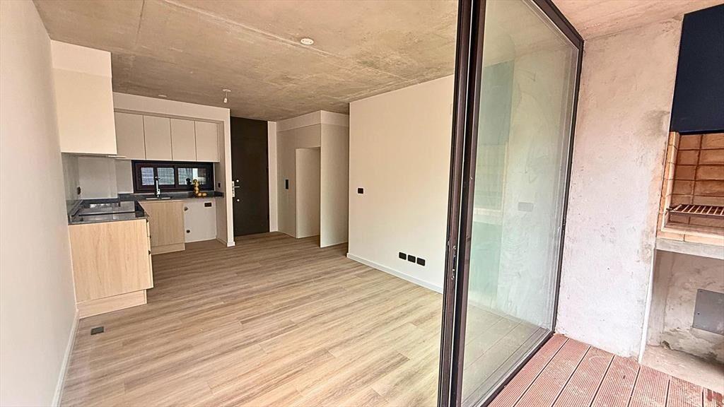 Venta apartamento a estrenar, 2 dormitorios con jardín priv