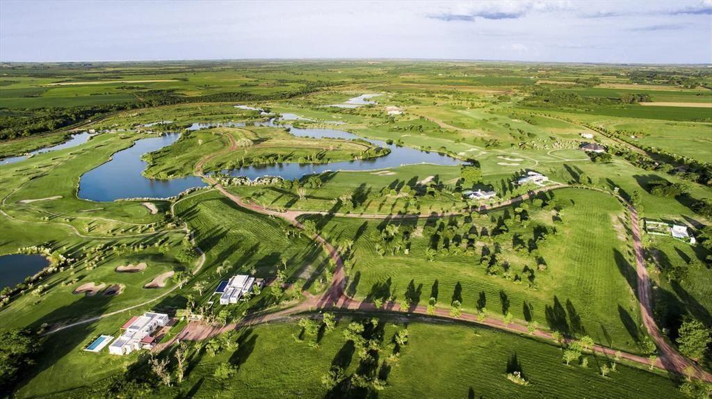 Venta Lote en Barrio Privado Carmelo Golf - Colonia