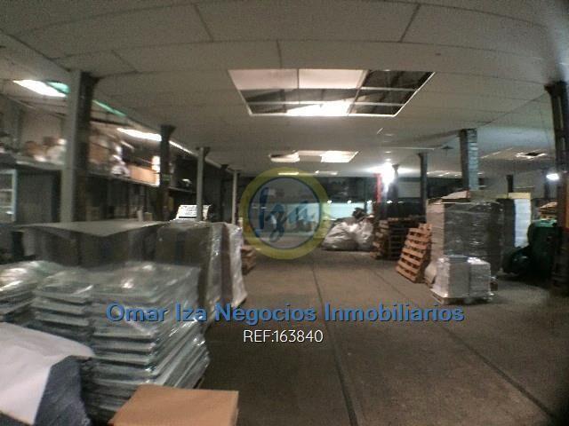 Venta local industrial deposito galpon jacinto vera IZA