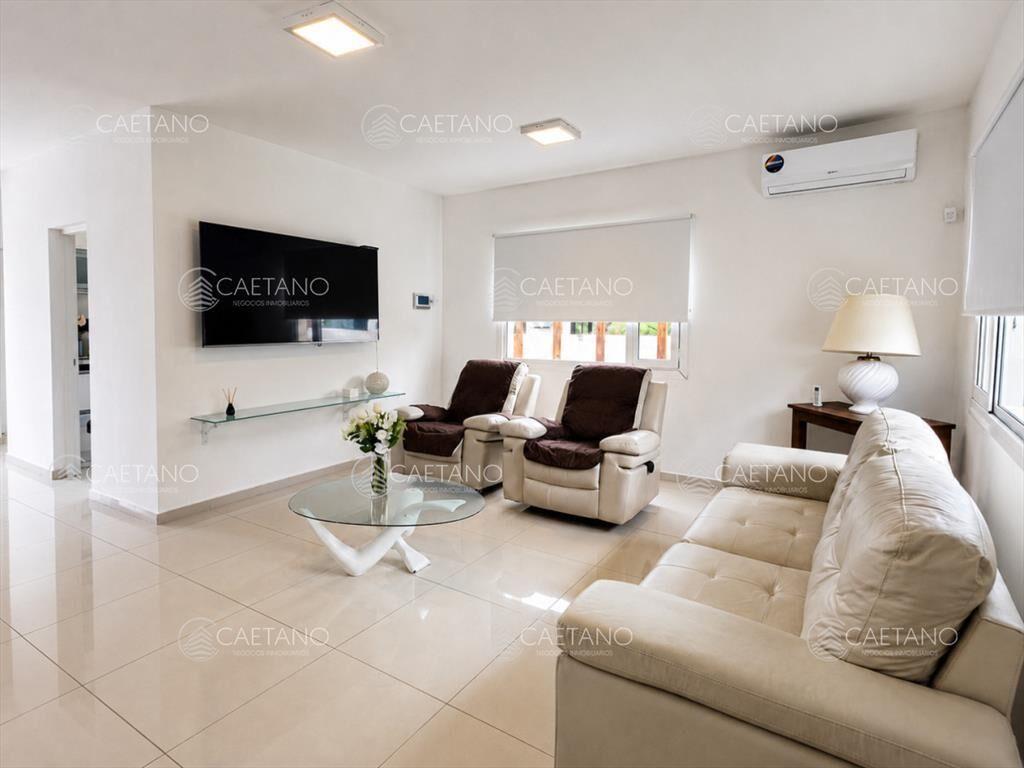 Casa 4 dormitorios alquiler anual Pinares