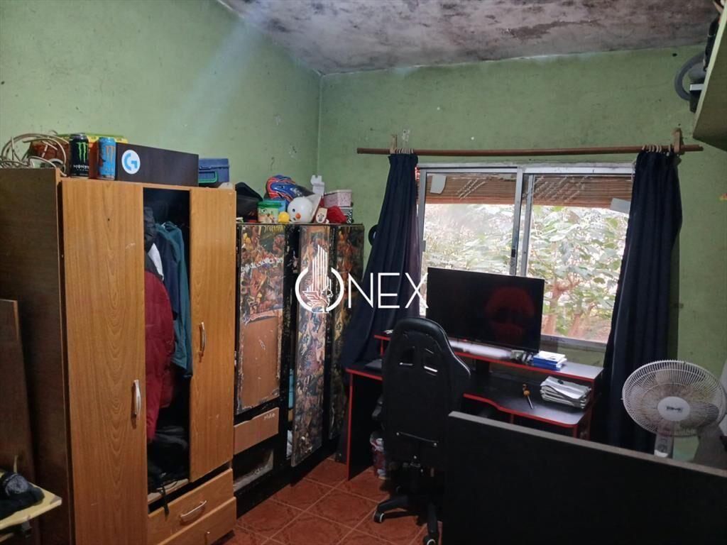 Se vende casa en Las Toscas sur.