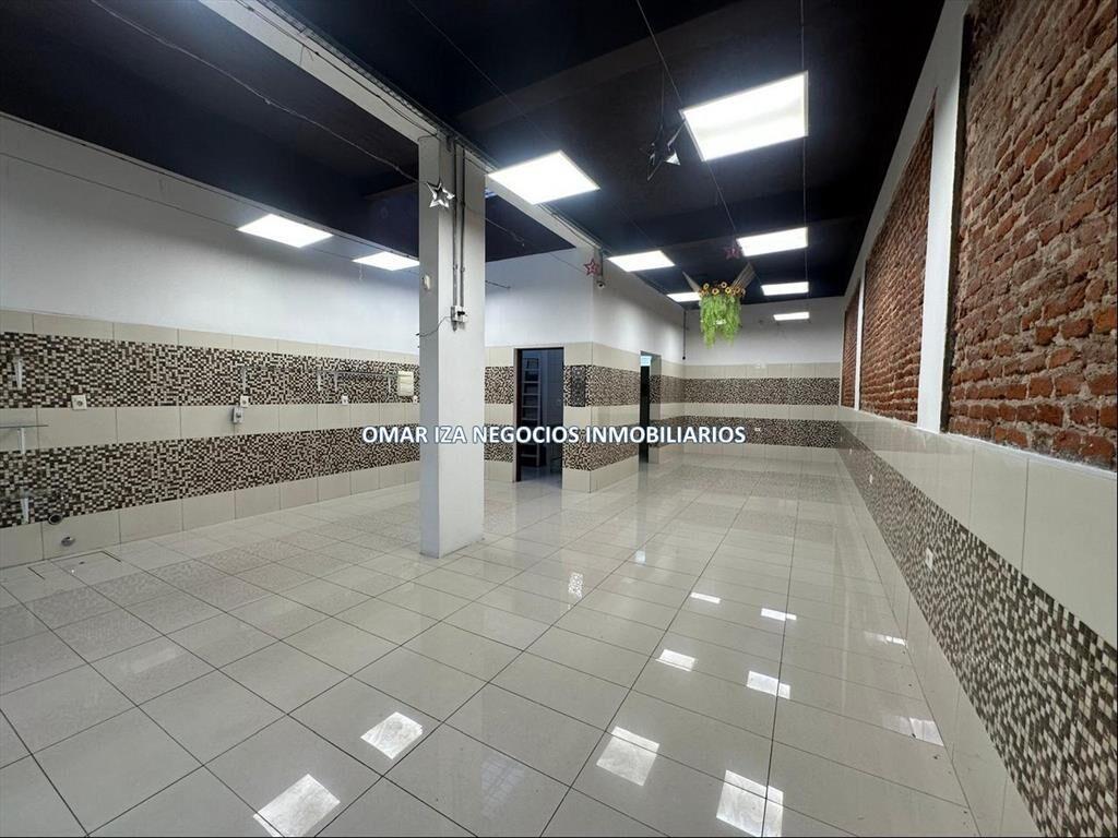 Alquiler local comercial FRENTE SHOPPING TRES CRUCES tienda