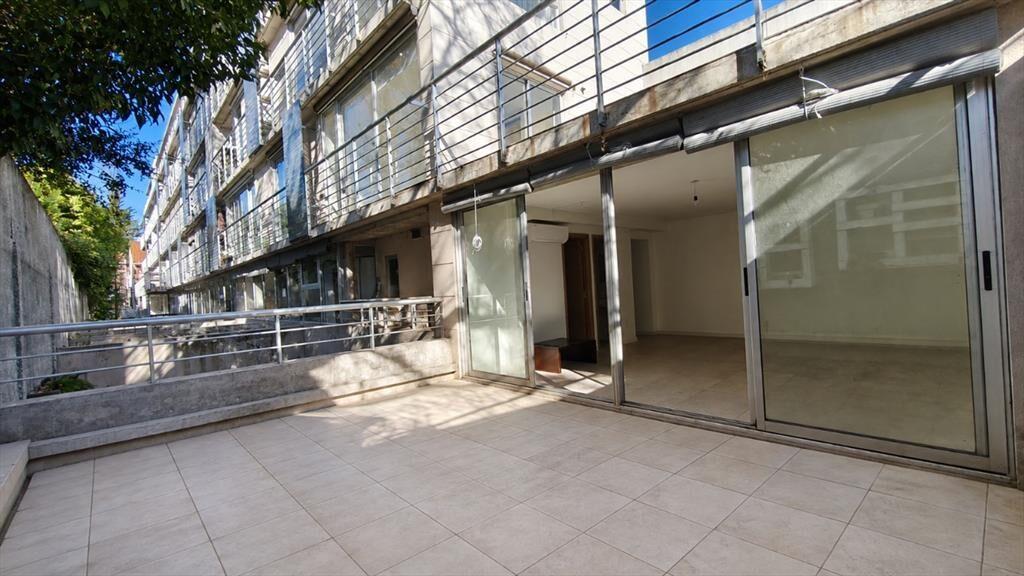 Venta monoambiente con renta en Parque Batlle