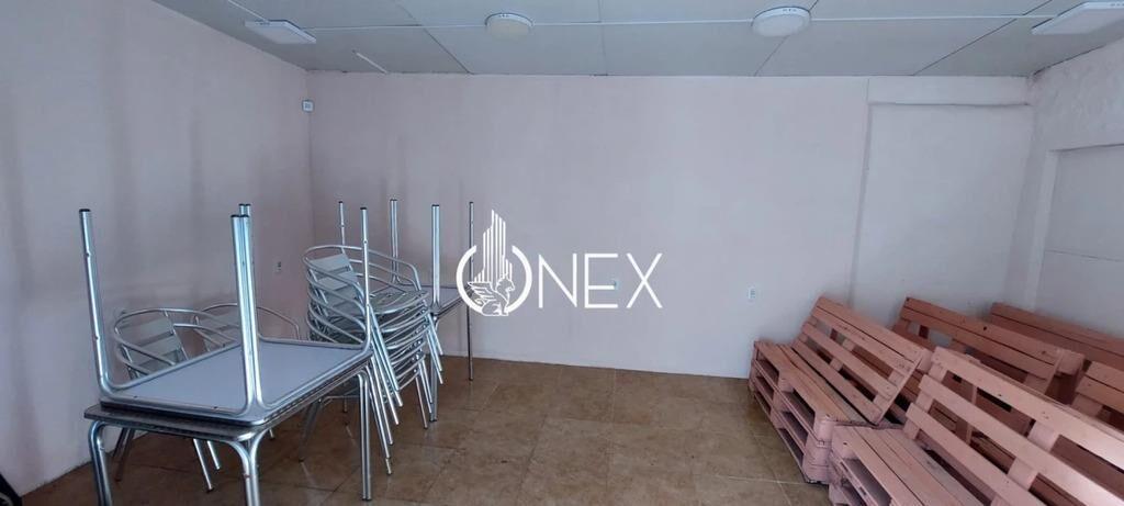 3 Casas y un local con cámara de frÃo en venta