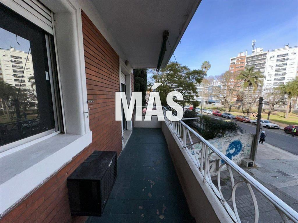 Apartamento Alquiler Reducto Montevideo iMas.uy L *...