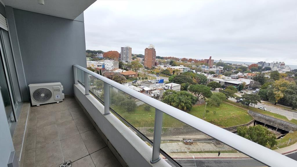 Apartamento en alquiler de 1 D con terraza y garaje, piso a