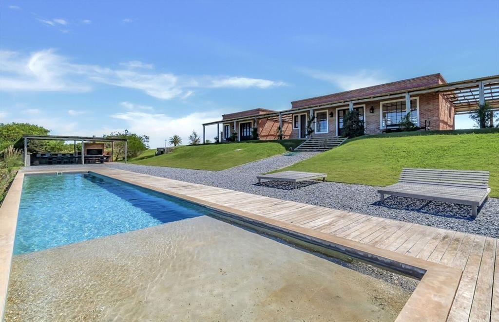 Venta Chacra de 5há con casa de 4 dormitorios