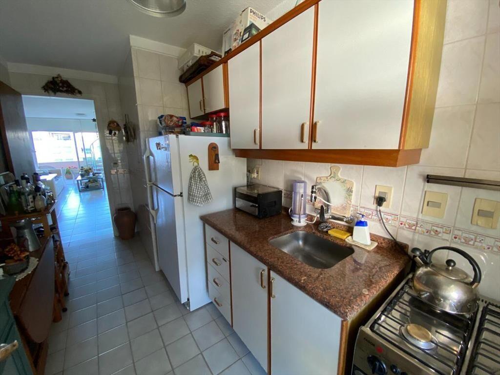 Gran Pent House, proximo a playa mansa, parada 16, vista al