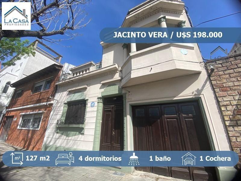 Venta de Casa Padrón único de 4 dormitorios y garaje en Jac
