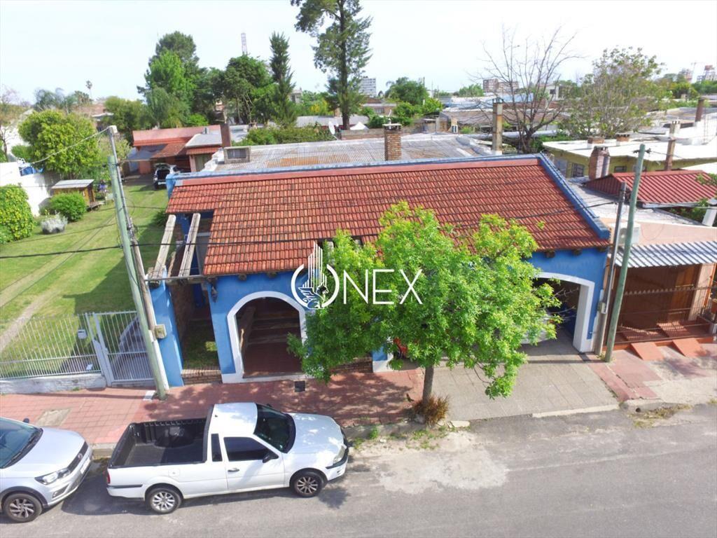 DOS BUENAS PROPIEDADES EN UN PADRON EN VENTA