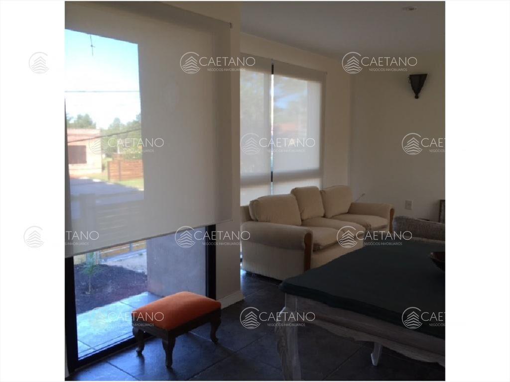 ALQUILO CASA CON CAPACIDAD PARA 8 PERSONAS EN DEL