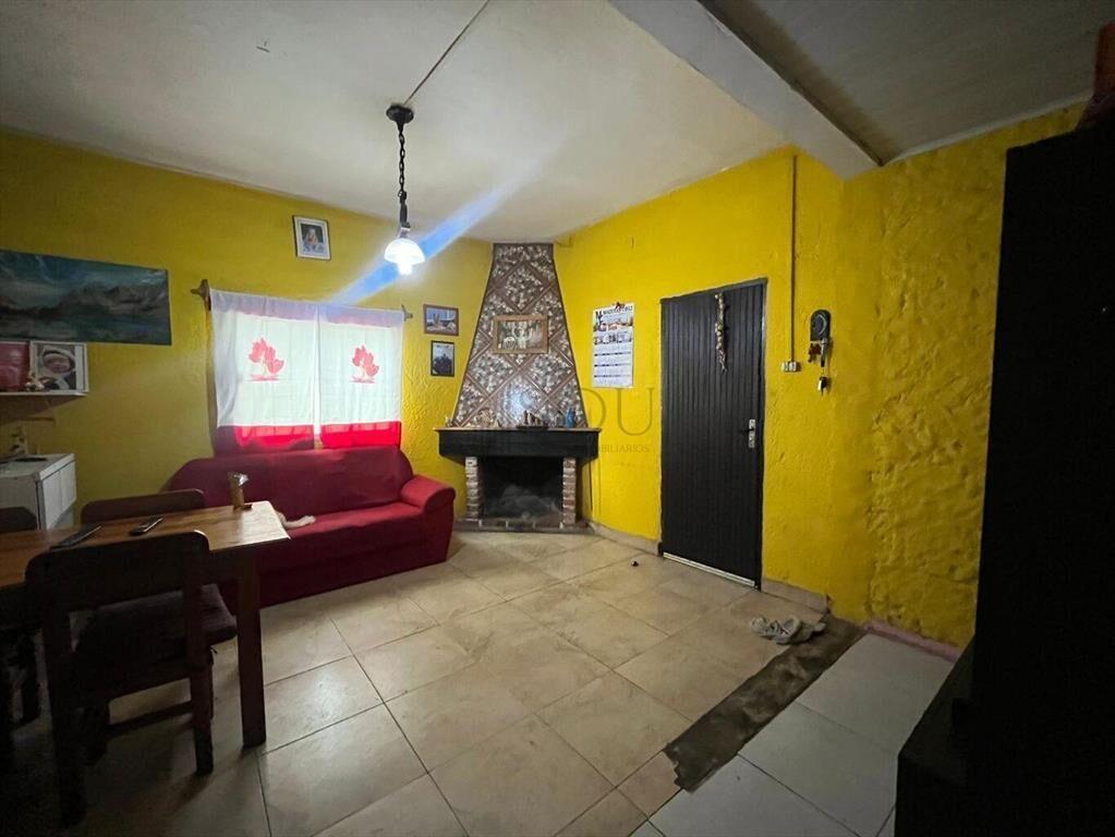 VENTA CASA PH 2 DORMITORIOS, COCHERA, PARRILLERO EN CERRO