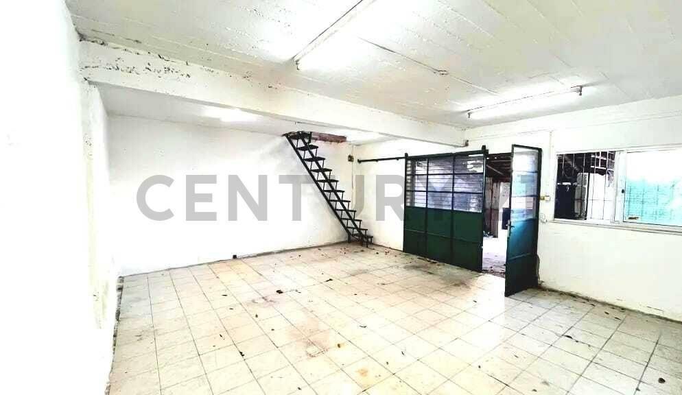 Alquiler/Belvedere/Local Comercial/ Excelente Ubicación/4...