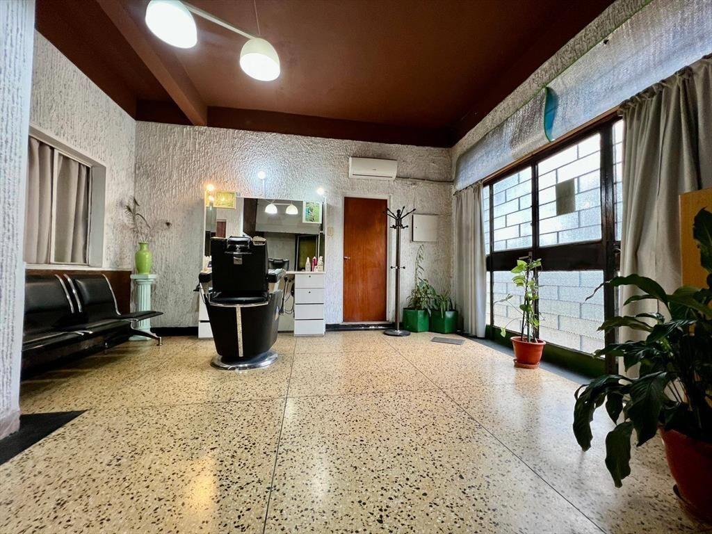 Venta de Apartamento de 2 dormitorios con local o garage en